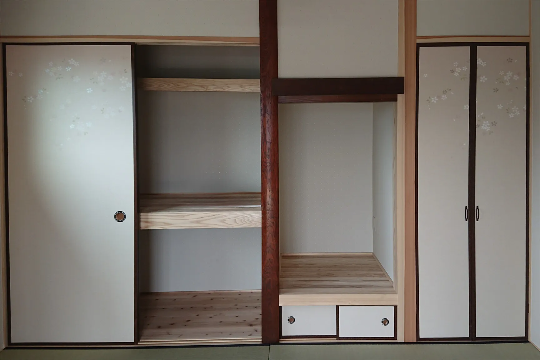 T様邸 - 記憶を刻む柱と、現代の合理性が交差する『新・古民家』の形