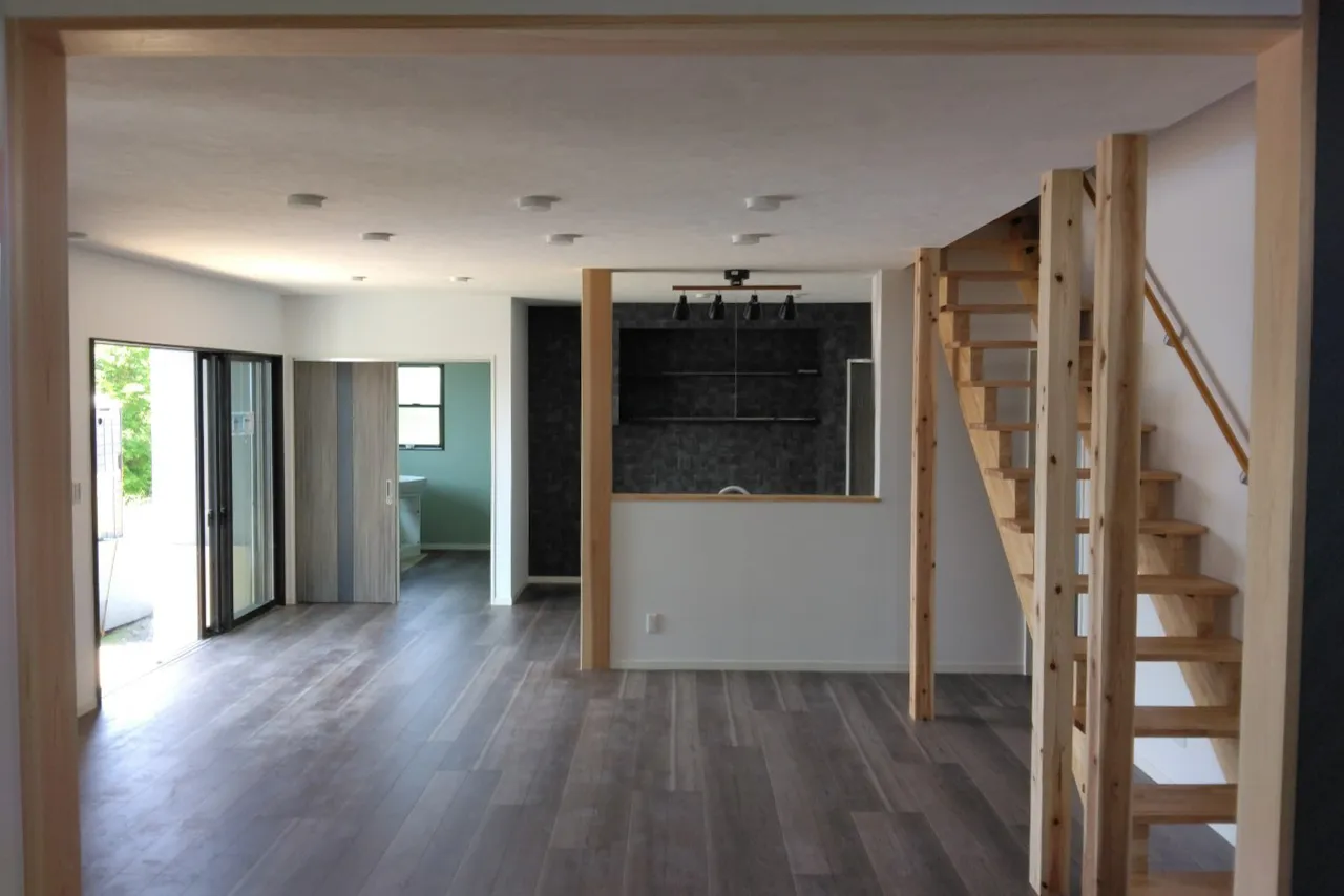 K様邸- 家族の成長に寄り添う、光と木の平屋